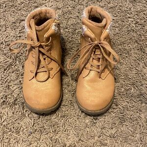 Cat & Jack girls boots